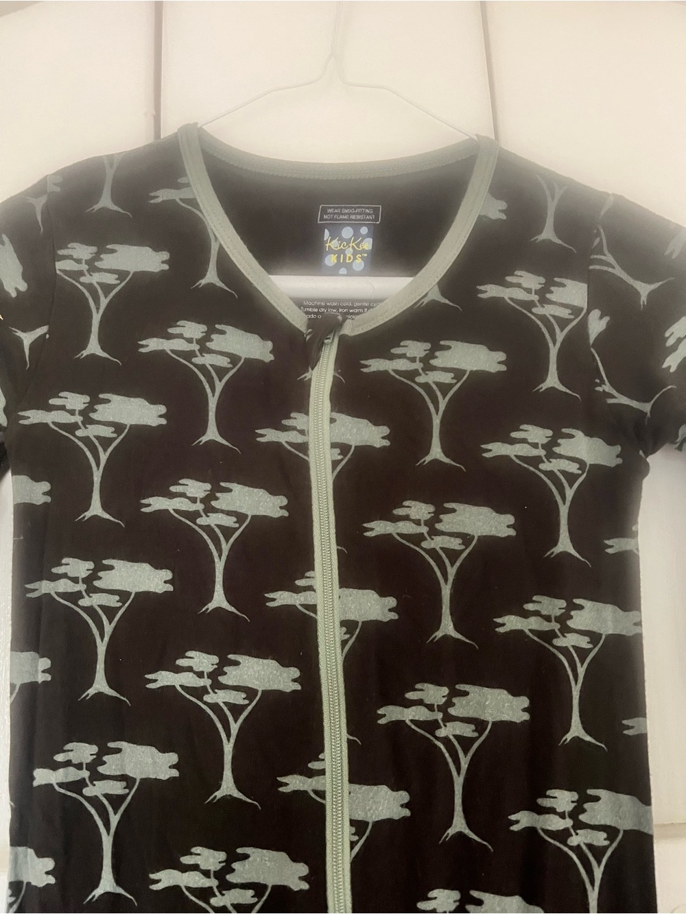 Kickee Pants Kids Black & Sage Tree-Print Zip Footed Full Pajamas Boy Unisex 12